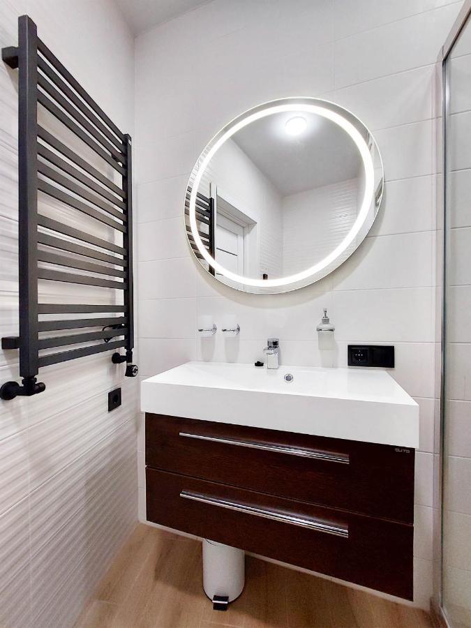 сучасні в новобудові Apartment Lviv