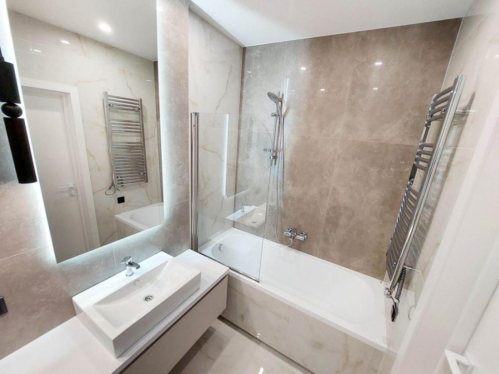 Apartment сучасні в новобудові *