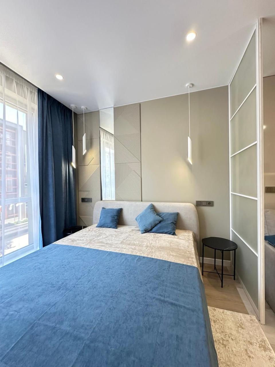 сучасні в новобудові Apartment
